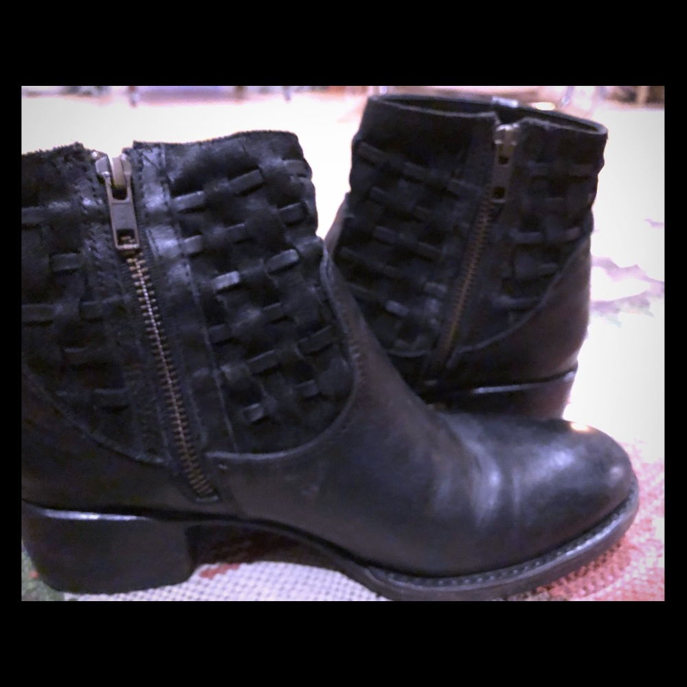 Black leather Sutro of San Francisco boots